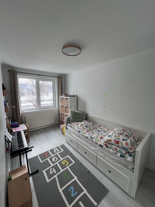 Apartament 3 camere-etaj 1-renovat complet