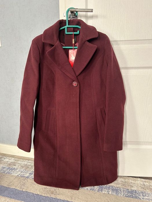 Продается новое пальто