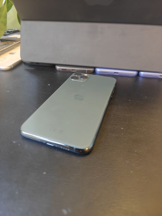 *BPFR Продава се iPhone 11 Pro Max /90 % battery health/Перфектен