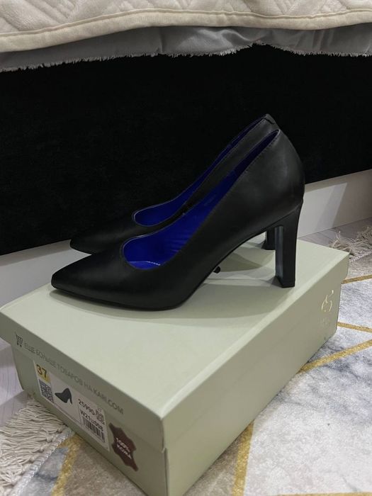 Кожаные туфли новые