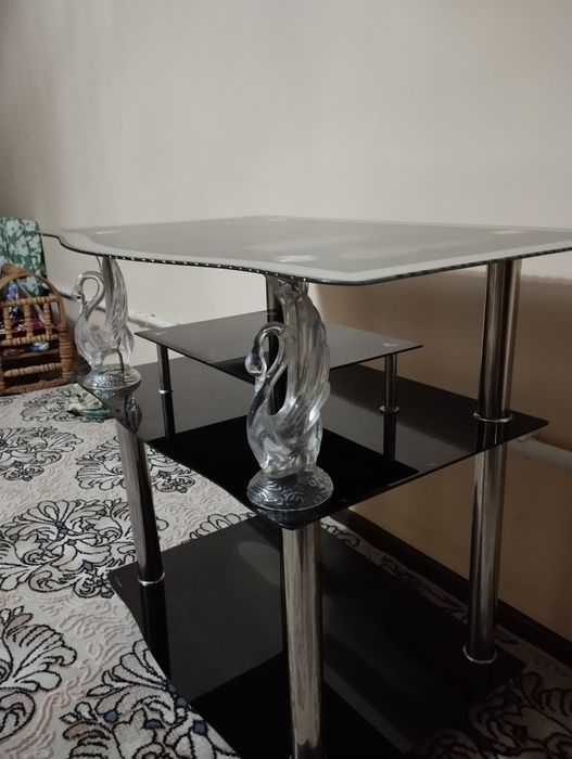 Поставка для телевезор