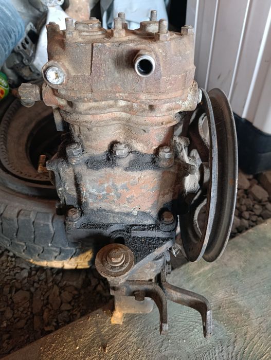 Камресор зил 130 Головка