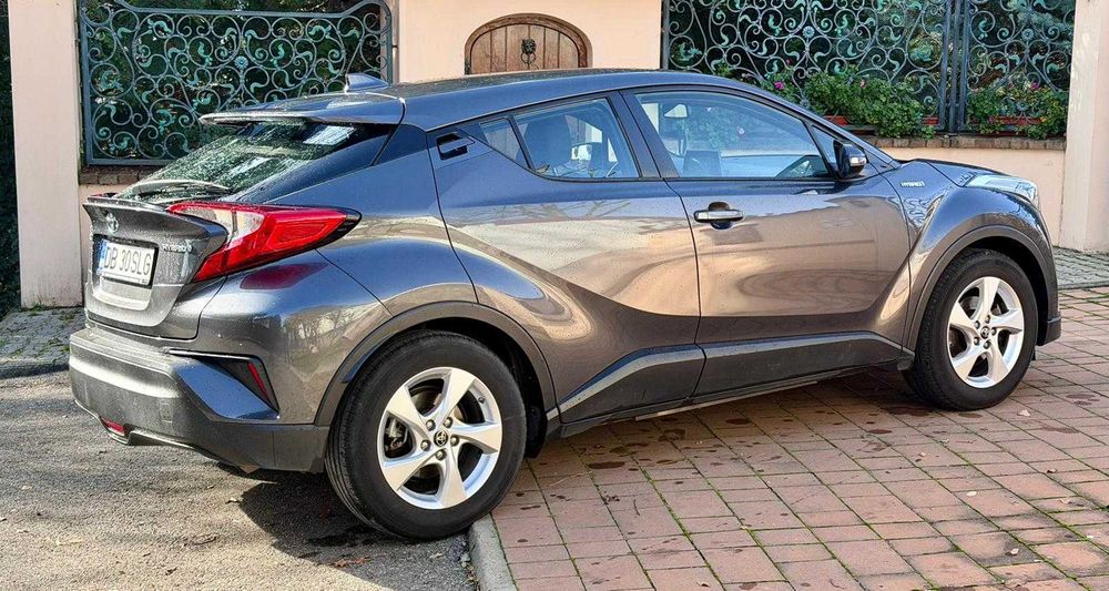 Toyota C-HR 1.8 CVT Hybrid
