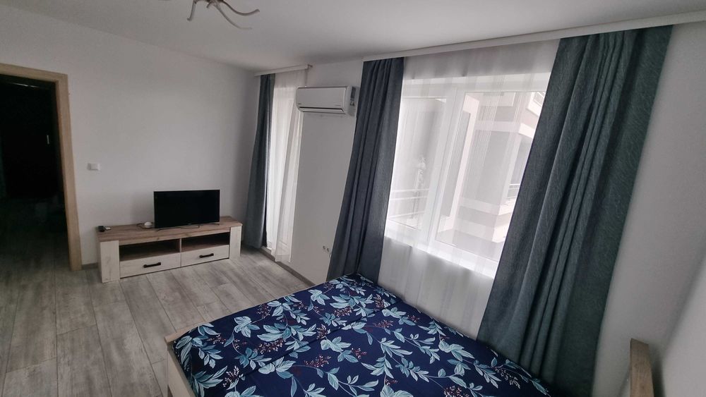Продава се Двустаен апартамент в Бургас, Славейков - 70 кв.м за 1843 €/кв.м - Снимка #8