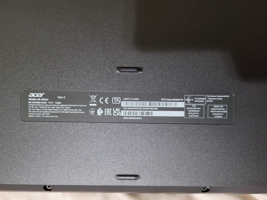 Laptop Gaming Acer Nitro 5 AN517-41 cu procesor AMD Ryzen™ 7 5800H, 17.3