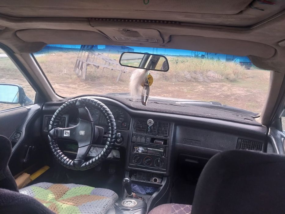 Продается ауди 80