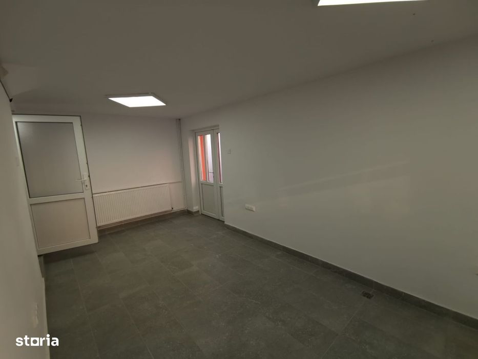 Spatiu comercial zona piata centrala,parter+etaj, suprafata utila 60mp