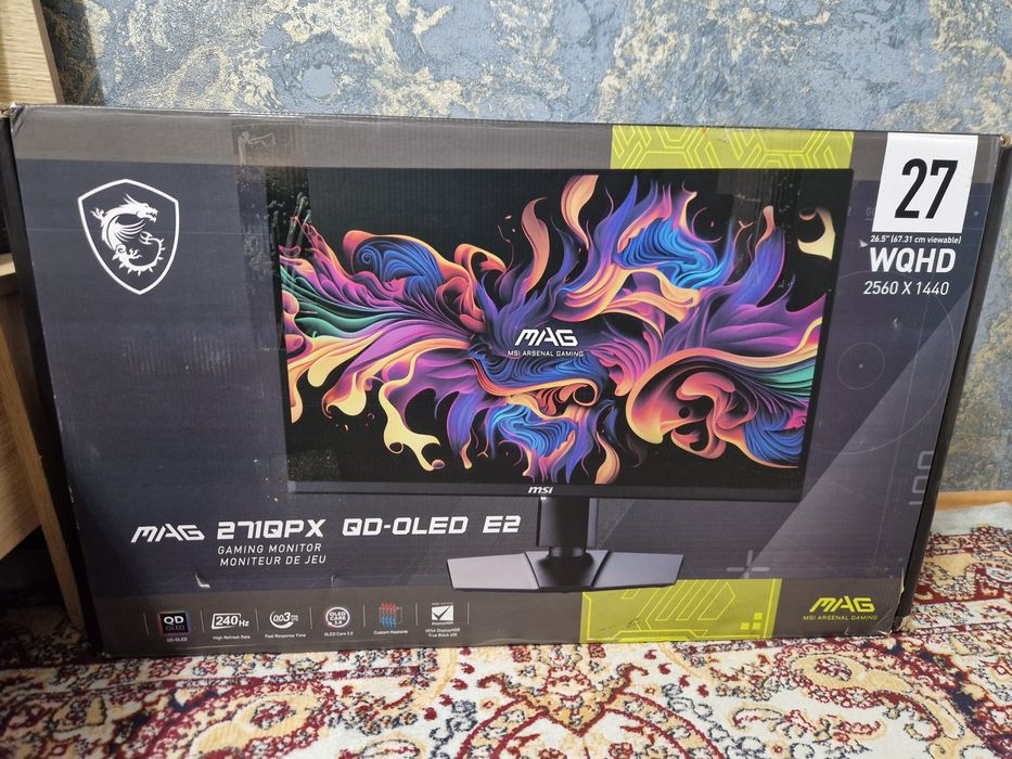 Продам OLED монитор MSI MAG 27дюйм 240герц полный комплект