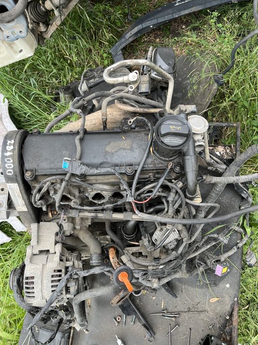 Двигател 1.6MPI 102 коня за VW/Skoda/Audi