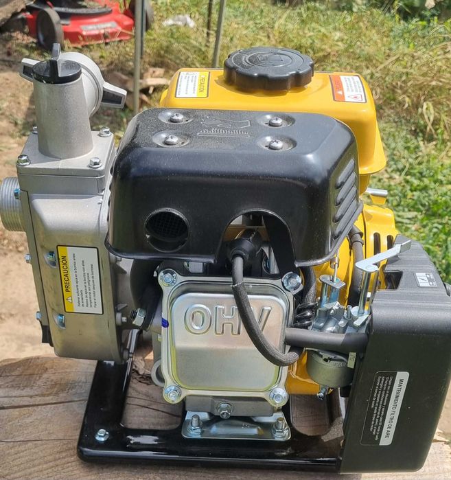 Pompă de apă Benza