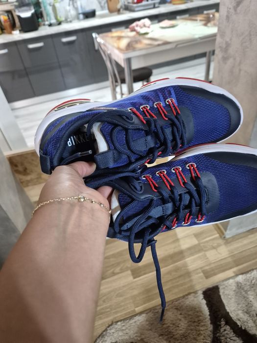 Adidasi băieți-barbati