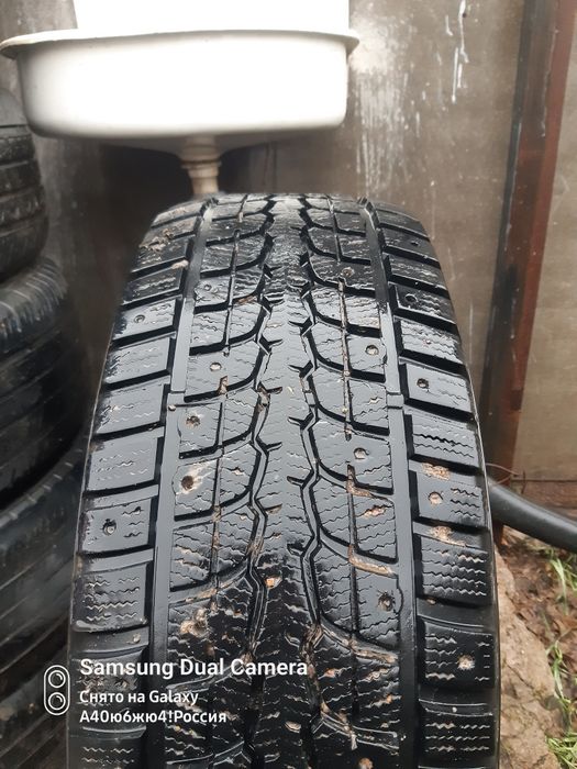 Продам только покрышки