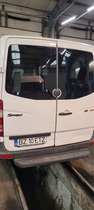 Mercedes sprinter 8+1