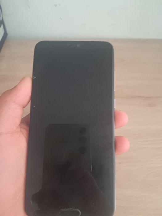 Продам Huawei p20 pro