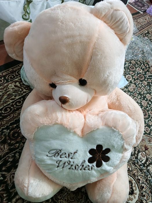 yaxshi yangi igrushka