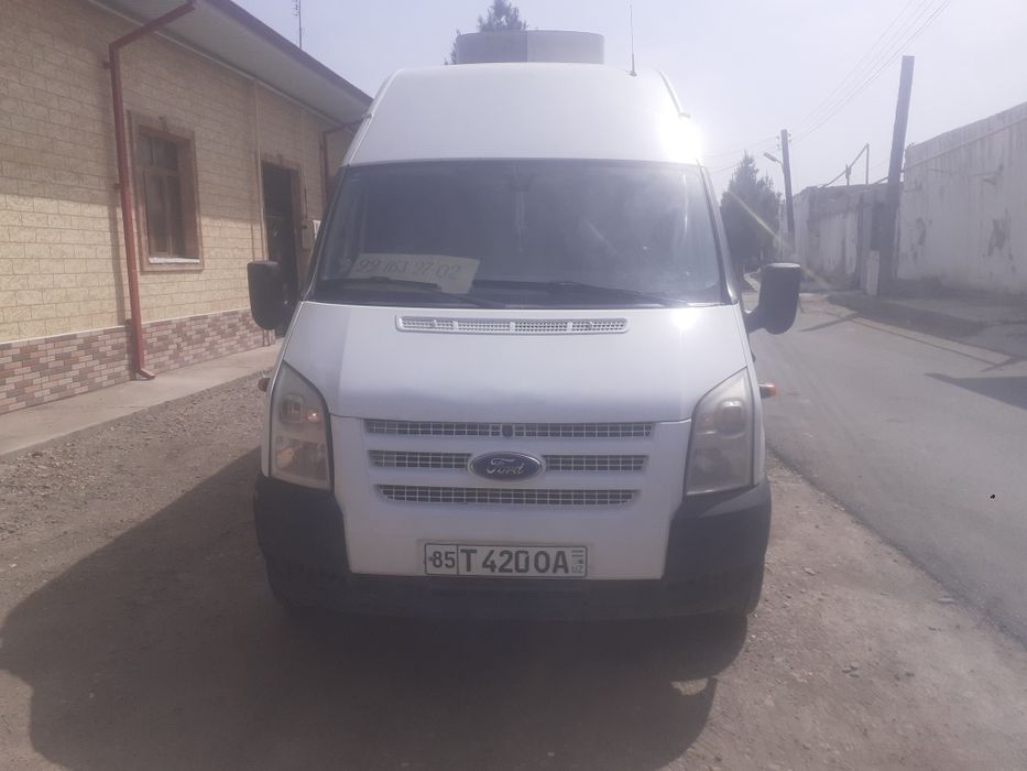 Форд транзит сотилади грузавой йили 2012 безин матор метани бор.