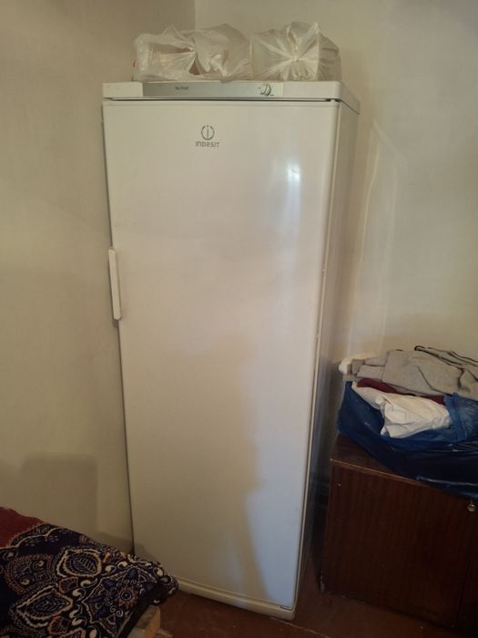 Морозильник indesit