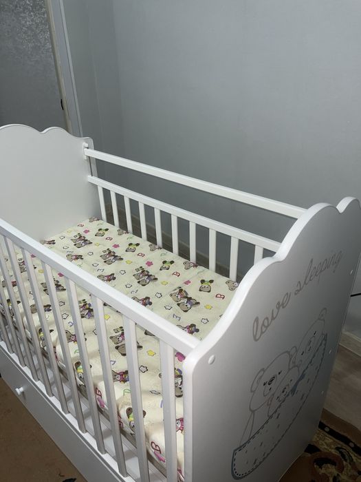 детский кровать белый.