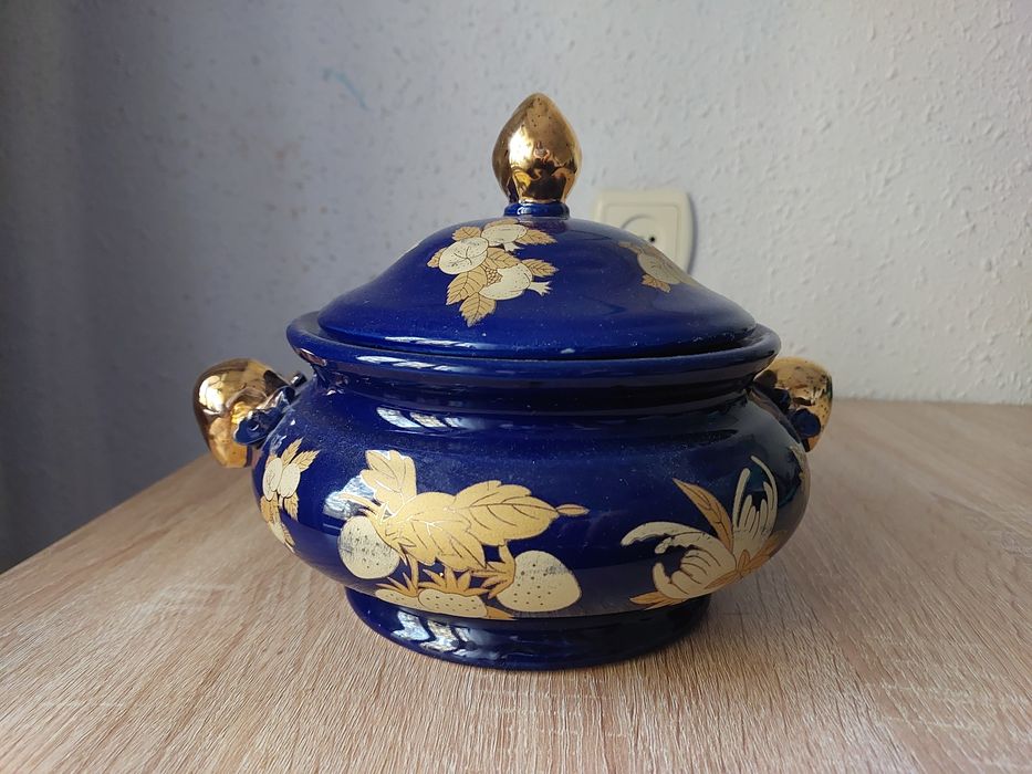 Фарфоровая посуда