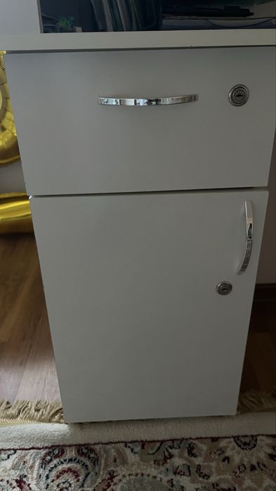 Стол для маникюра