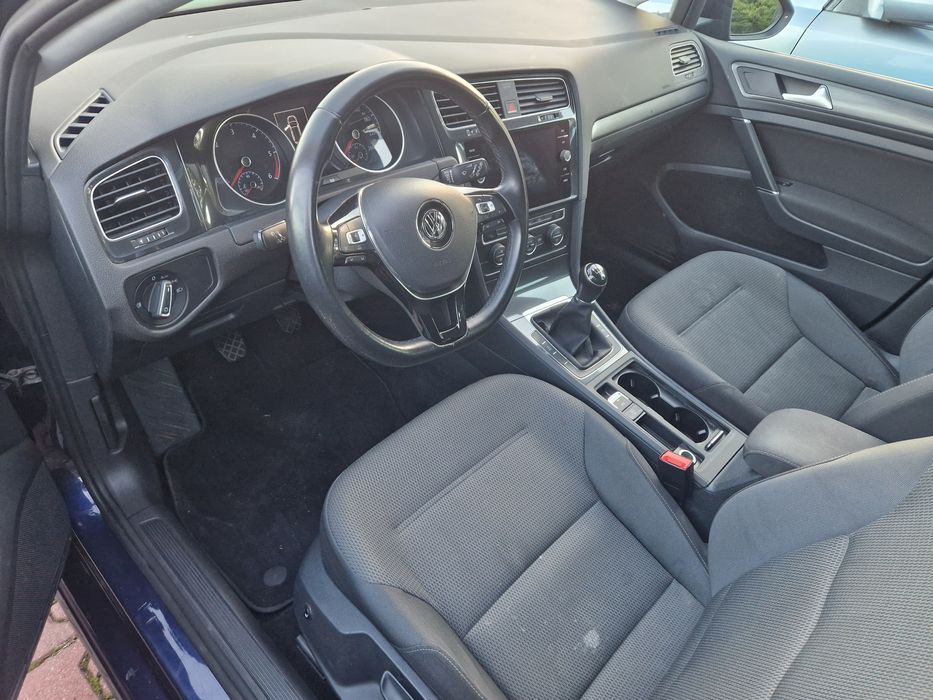 Vând Golf  7 ,an 2017 ,1.6 tdi ,110 cai ,euro 6