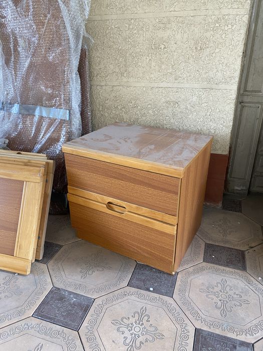 Продам спальный гарнитур