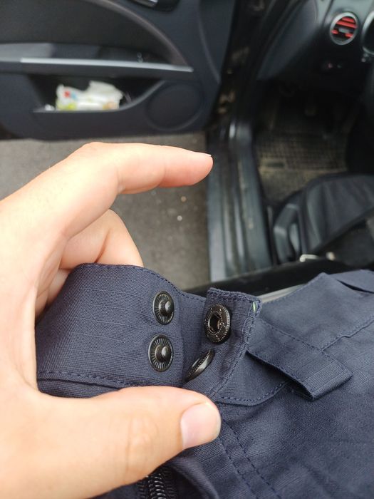 Pantaloni tactici