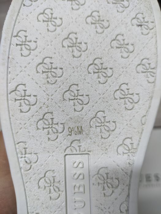 Ботинки Guess оригинал большемерки 41 размер