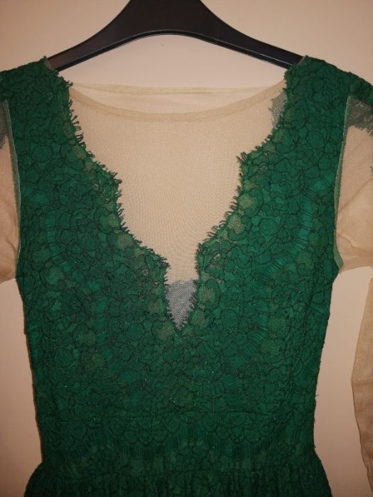 Rochie verde din dantela si tull fin