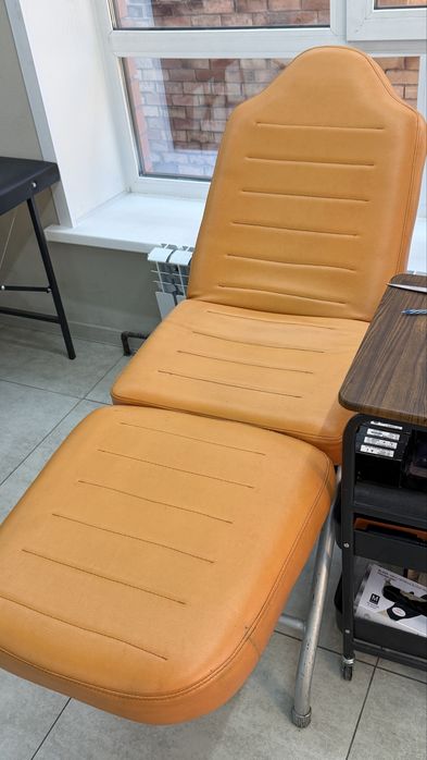 Продам кушетку в хорошем состоянии