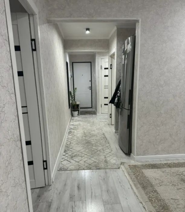 продам 3-х ком. центр 2-этаж