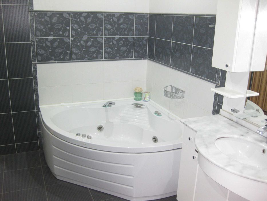 Продам банковскую пятикомнатную квартиру 5/3/4