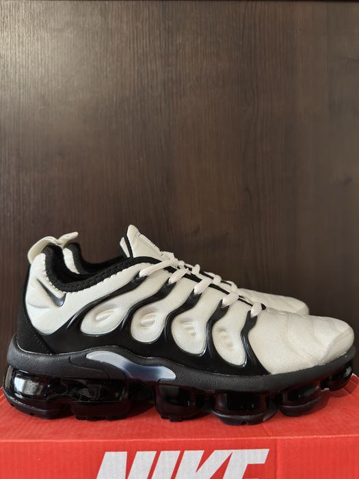 Nike Air Vapormax Plus Beige - 41,45,47 (размери)