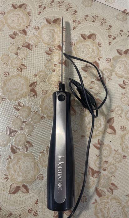 Cutit  electric cu 2 lame