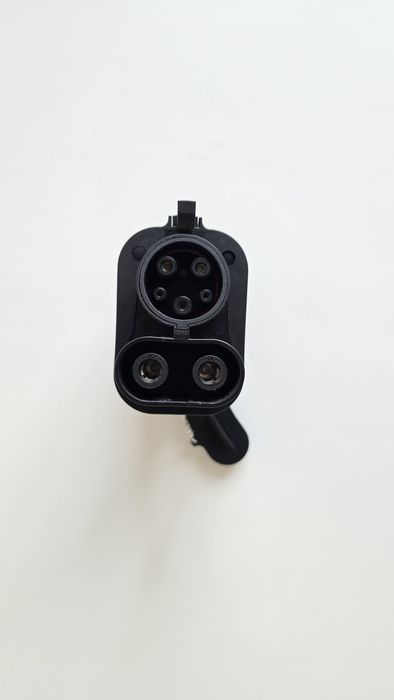 Адаптер CCS 2 към CCS 1