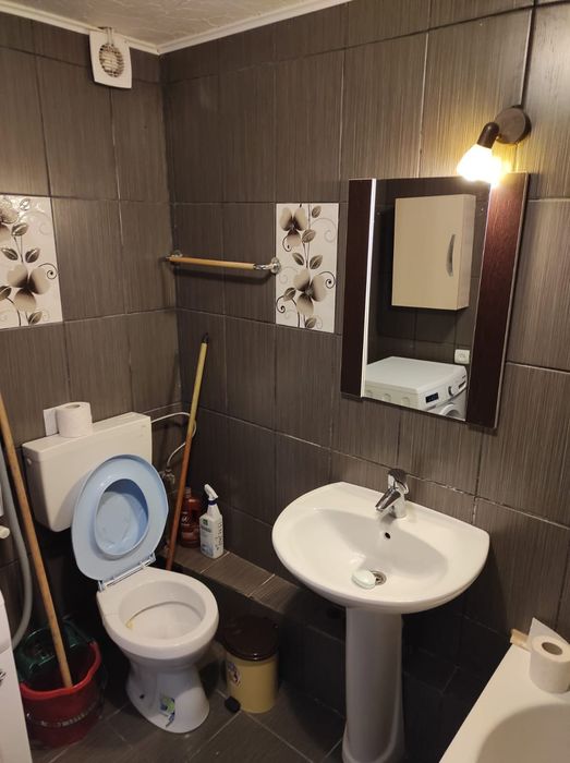 Garsoniera transformata în 2 camere 1 decembrie ilfov