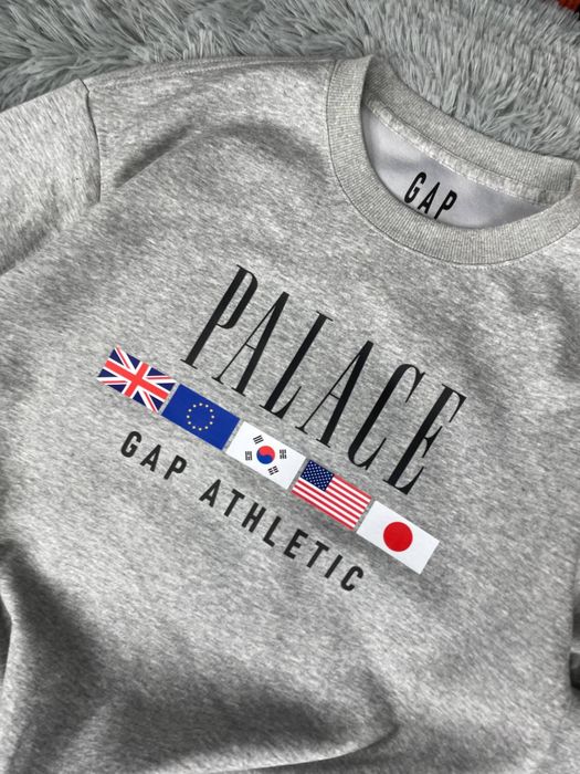 Продаю Серый Свитшот Palace x GAP Athletic (Premium Quality)