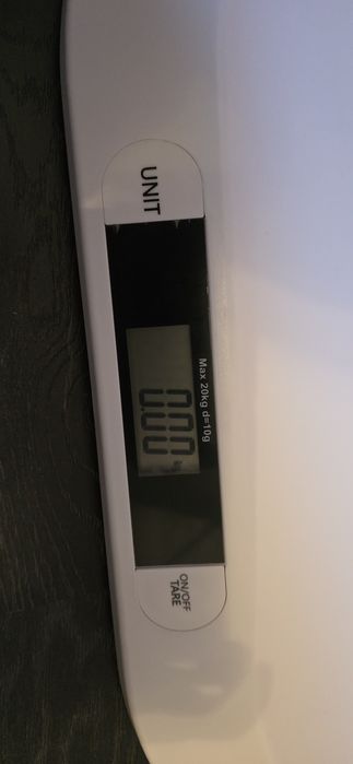 Бебешка електронна везна до 20 кг с LCD дисплей