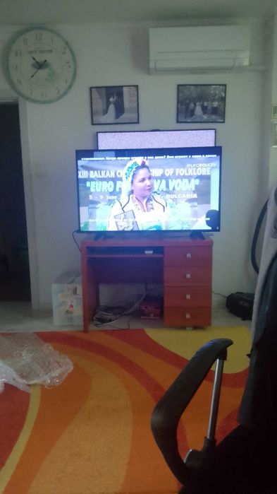 Лед телевизор 49 инча Филипс