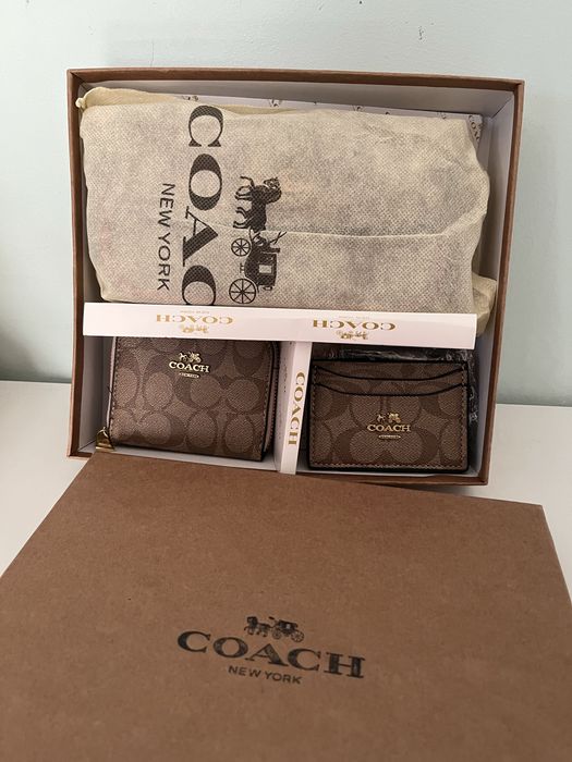 Комплект на COACH