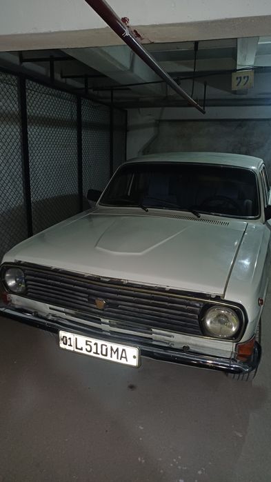 Продаю свою машину Волга газ  2410