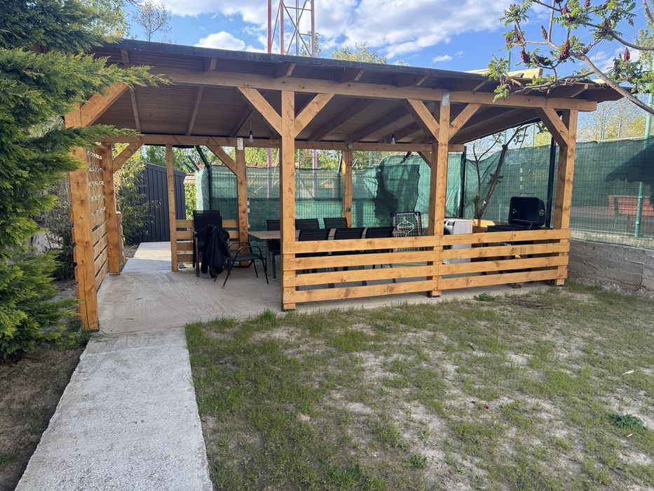 Cabana de inchiriat in Vadu Crisului cu ciubar cazare pentru 12 pers