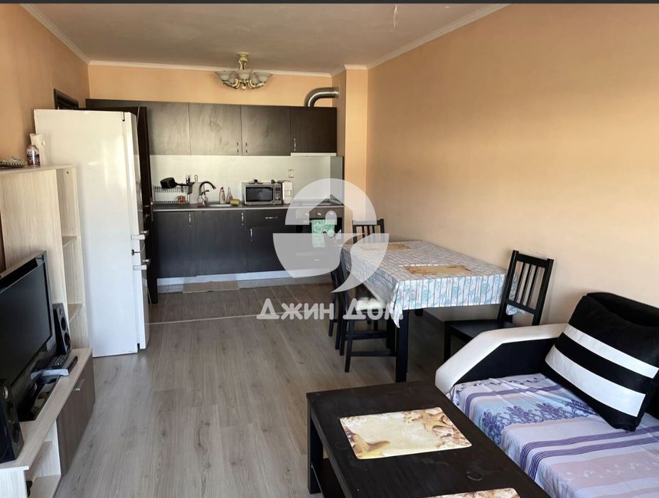 Продава се Двустаен апартамент в Свети Влас - 66 кв.м за 1422 €/кв.м - Снимка #1