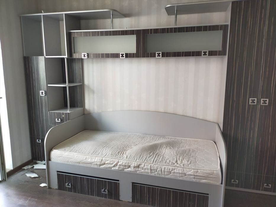 Продам детскую кровать. Б/у