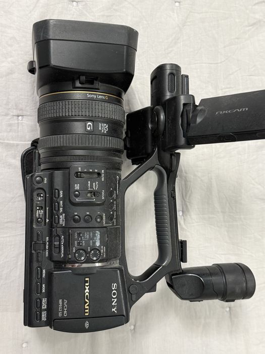 Видеокамера Sony NX Cam 5E