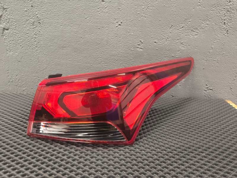 Фонарь задний правый (наружный) Hyundai Accent 2 седан Jorden