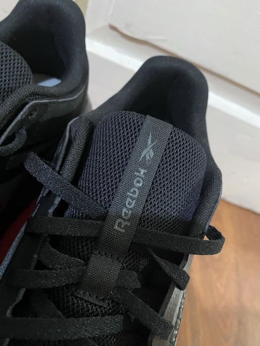 Продавам оригинални маратонки Reebok