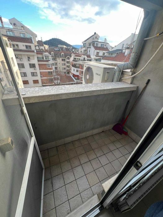 Продава се Тристаен апартамент в Пловдив, Младежки Хълм - 100 кв.м за 1163 €/кв.м - Снимка #8