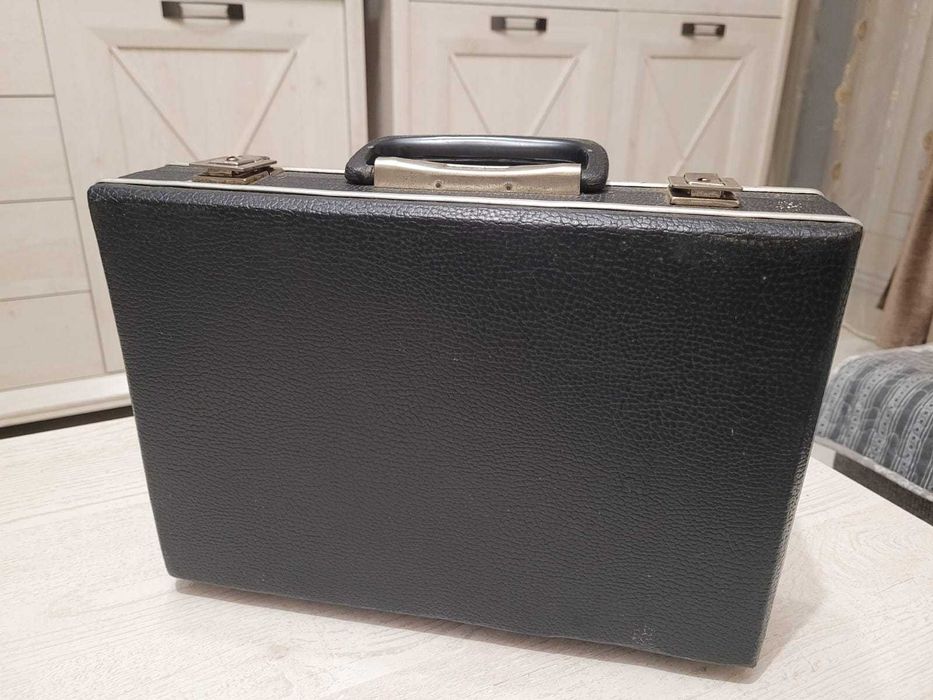 Diplomat vintage, perioada comunista