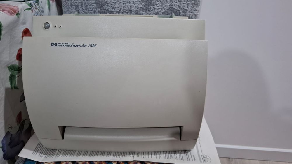 Принтер HP LaserJet 1100